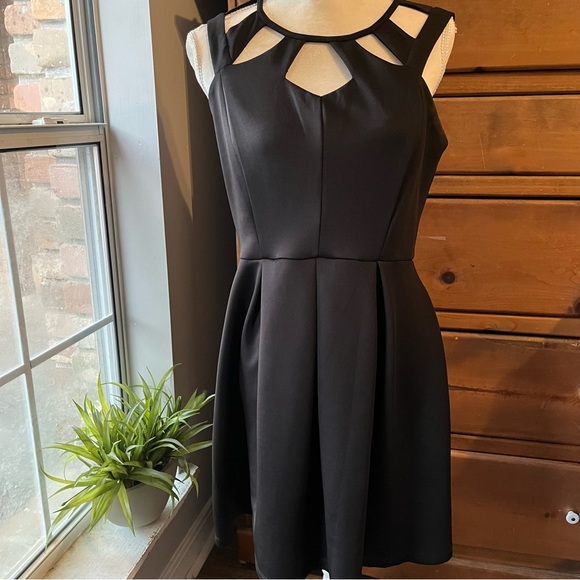 Sweet Storm Dresses & Skirts - Sweet Storm L Black Dress Cut Outs Fit & Flare CUTE